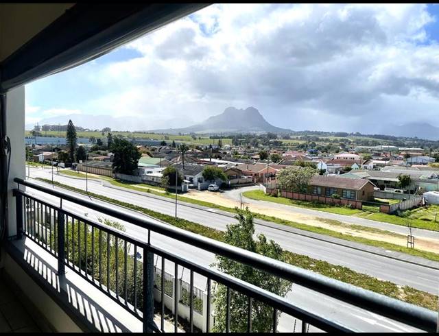 2 BEDROOM PROPERTY TO RENT IN THE HUNTSMAN
